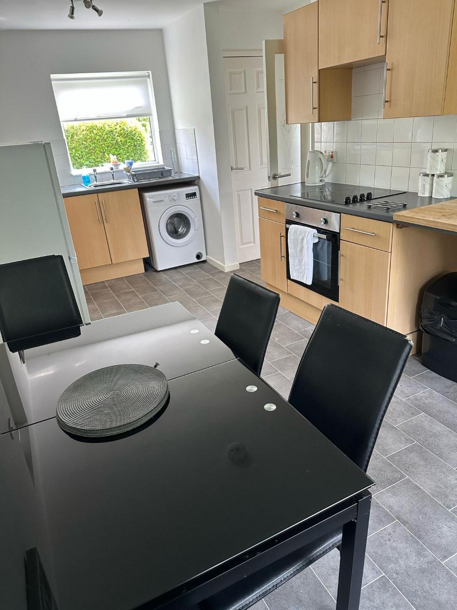 House Number 8 Sleeps Up To 6 People With Smart Tvs In Every Room 惠灵顿 外观 照片